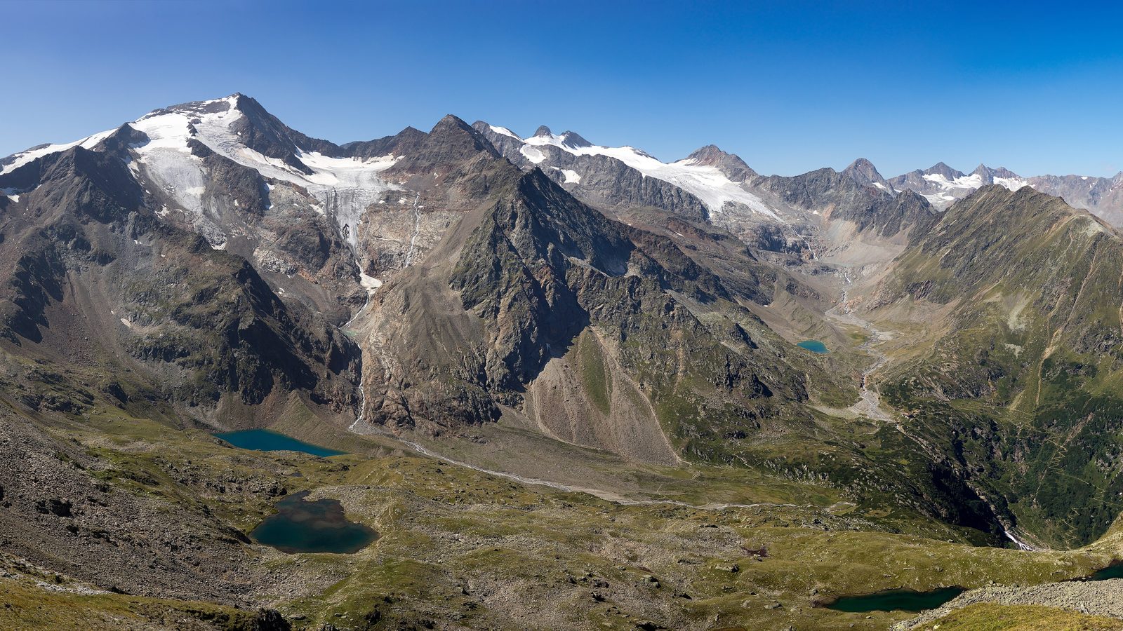 Stubai High Trail: glaciated peaks and mountain lakes of the Stubai Alps, Tyrol, Austria